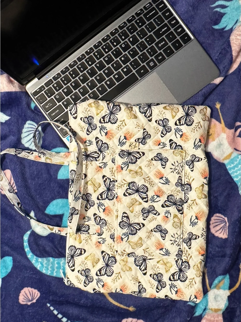 Butterfly Quilted Laptop Sleeve - Cream with Black & Gold Butterflies